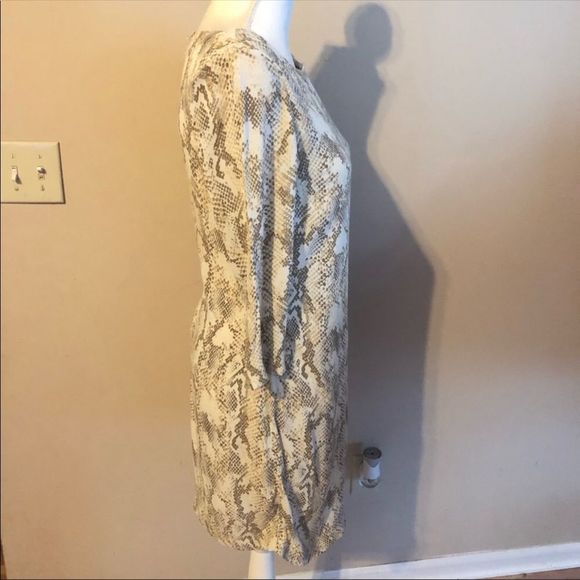 ⭐️3for$25 Old Navy Animal Print Dress - Picture 3 of 6
